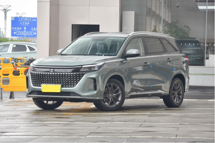 同样为插混SUV，续航更长、空间更大的蓝电E5不比启辰大V DD-i香吗？